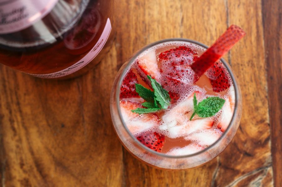 Strawberry Lemon Rosecco is a refreshing summer cocktail