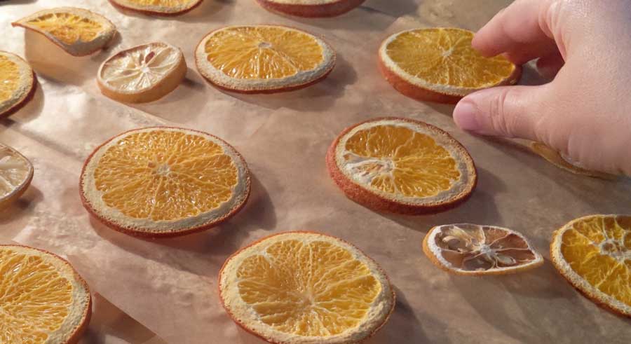  retournez les oranges périodiquement 